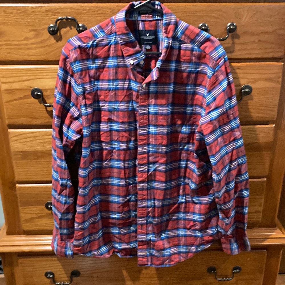American Eagle seriously soft, classic Fit Button up